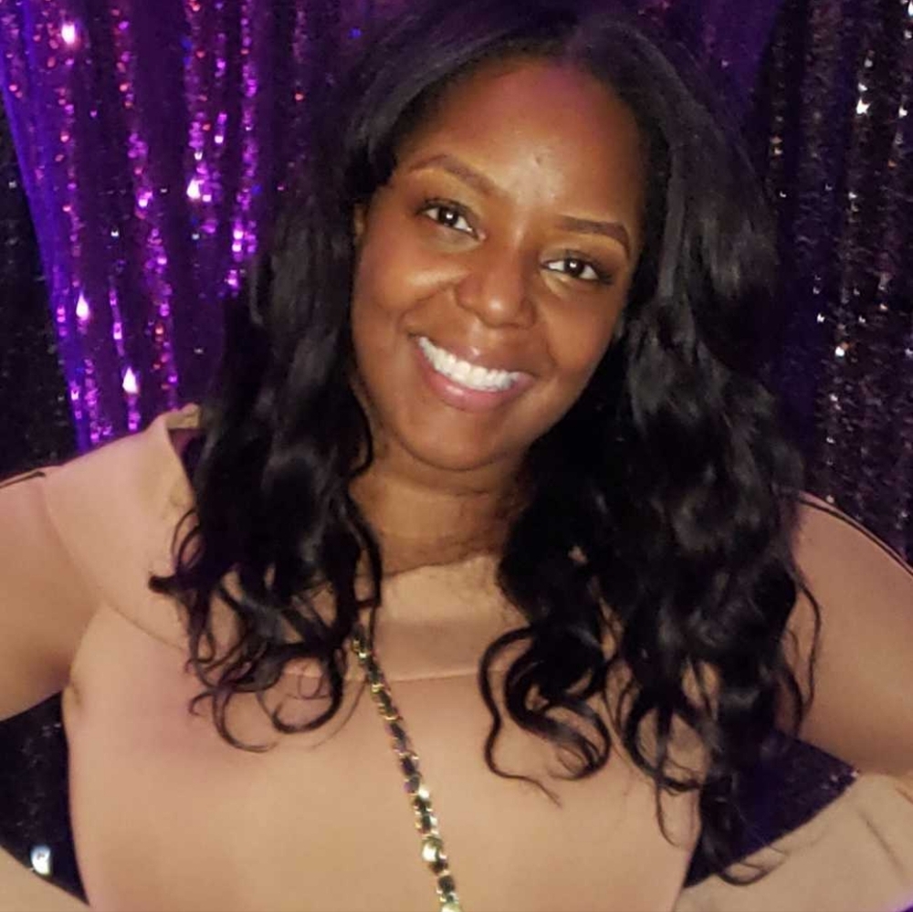 Meet your Posher, Juanita